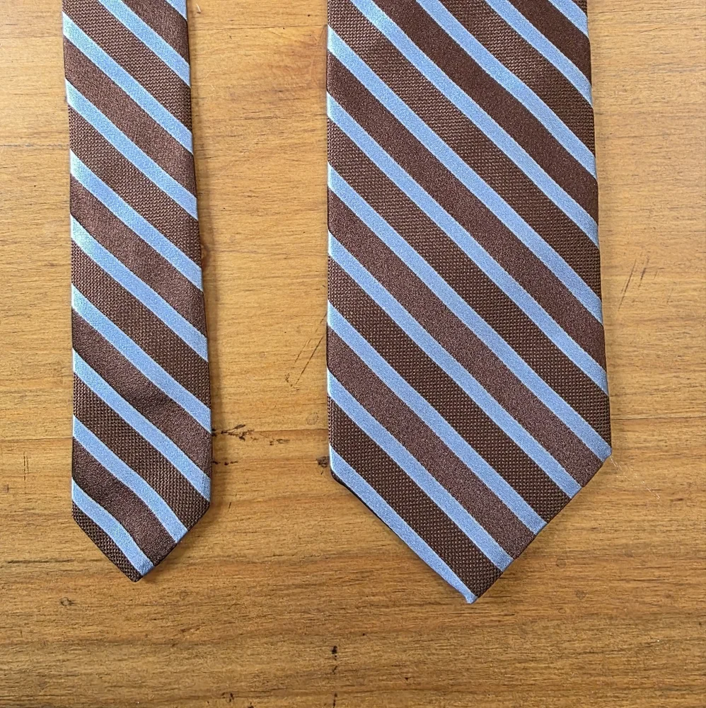 Brooks Brothers Makers And Merchants Blue and Brown Silk Repp Tie. 58.5 inches